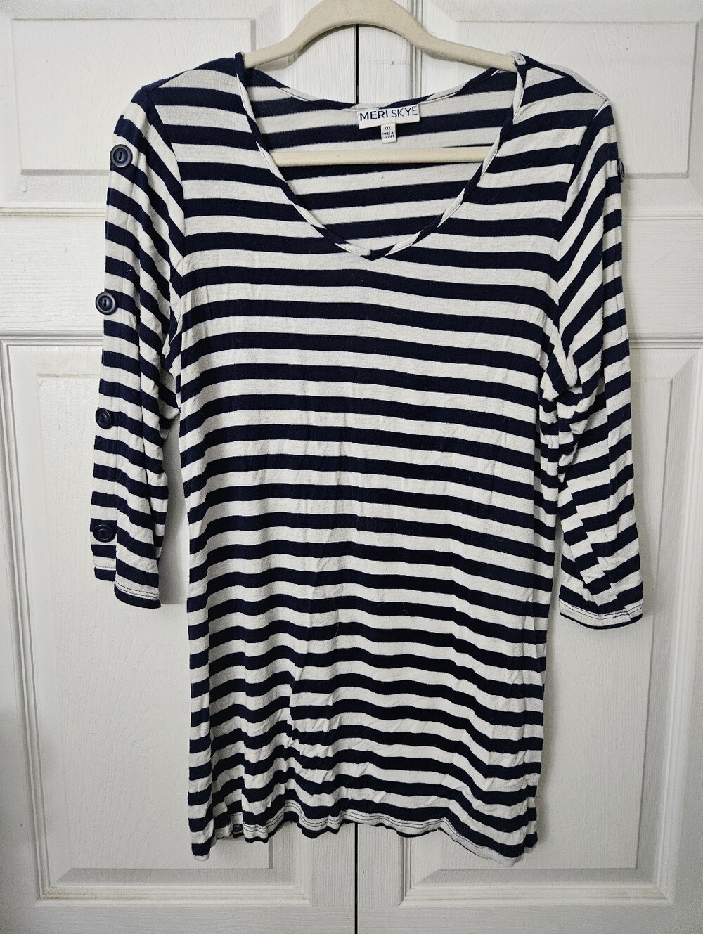 MERI SKYE Women’s Navy & White Striped V-Neck Top